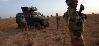 reprise-de-la-cooperation-militaire-avec-le-mali-emmanuel-macron-a-fini-par-revenir-a-la-raison